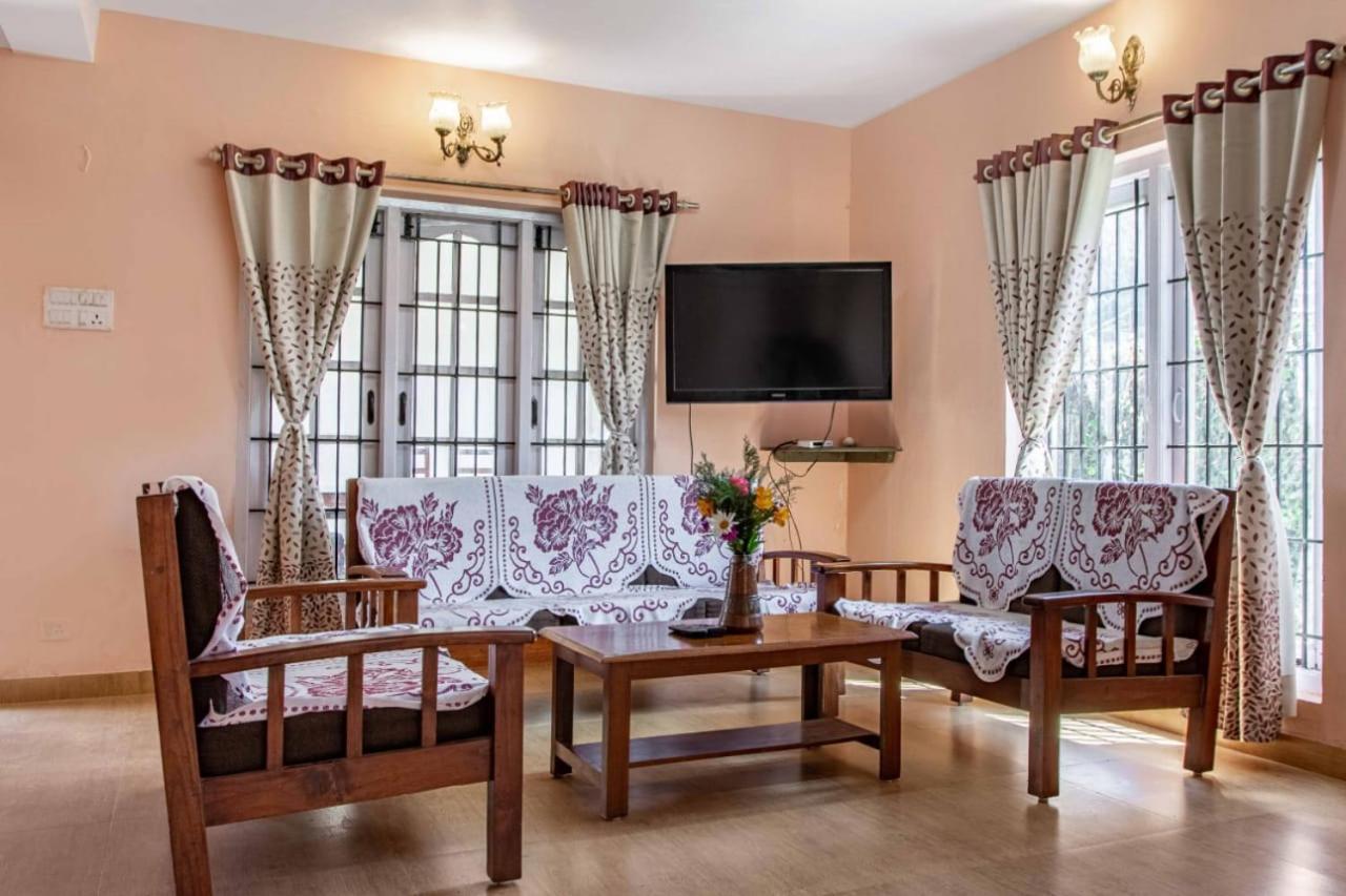 Pine View Stay Ооти Екстериор снимка